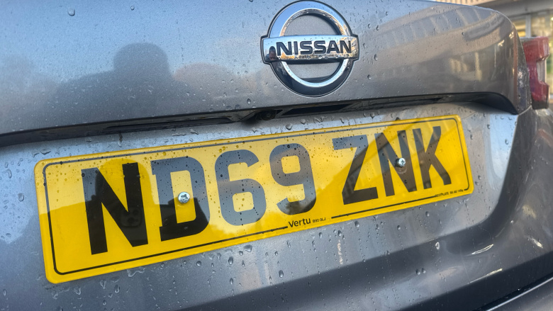 Nissan Juke 1.0 DiG-T Acenta 5dr Petrol Hatchback